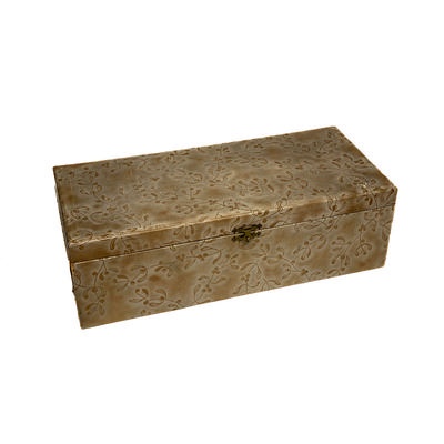 Boxed set of marriage stereo views 'Special Stéréo' and Holmes viewer; Maurice, A.; c. 1905; M-V003