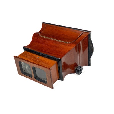 Stereoscope, Short Focus, Prismatic Lenses; c. 1880; M-SH005ex