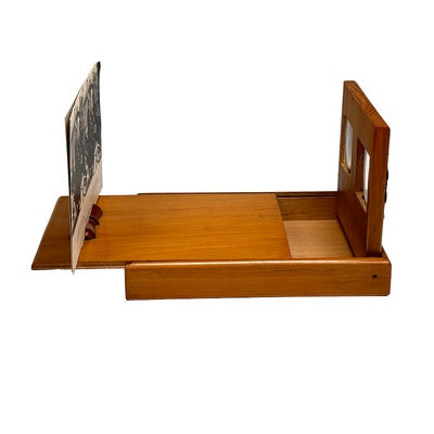 Foldable Stereoscope 'Le Merveilleux' with original storage box; c. 1910; M-SH107