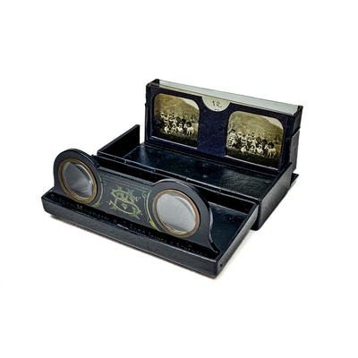Foldable Stereoscope 'Stéréo-Mondain'; Ch. Bélin & É. Chasseraux; c. 1903; M-SH123