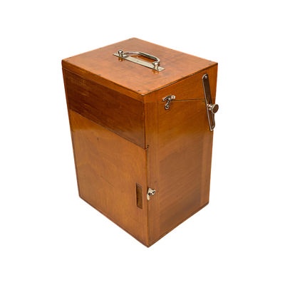 Boxed Stereoscope 'à Éjecteur' with 'Socle-classeur'; Gaumont, Léon; c. 1930; M-SH111