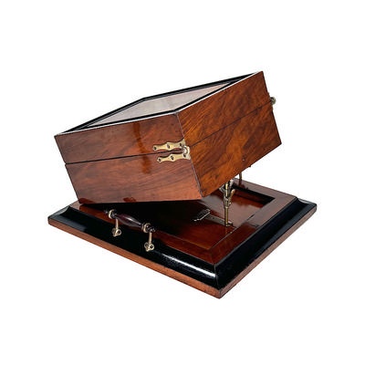 Large, foldable Graphoscope, Luxe; Lewis, Henry J.; c. 1875; M-ST076