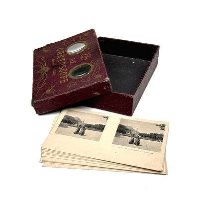 Boxed Stereoscope 'Le Cartoscope'; c. 1910; M-SH141