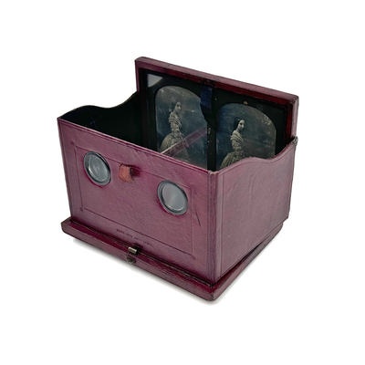 Foldable Stereoscope 'Kilburn viewing case'; Kilburn, William Edward; c. 1855; M-SH133