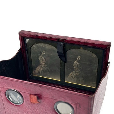 Foldable Stereoscope 'Kilburn viewing case'; Kilburn, William Edward; c. 1855; M-SH133