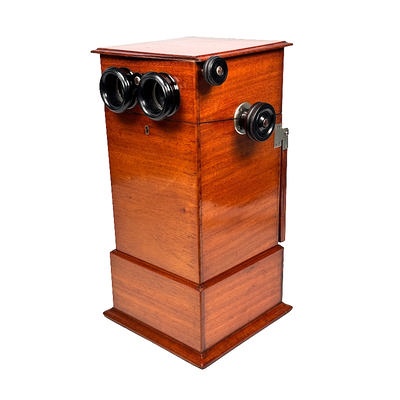 Chain-stereoscope 'Le Phénix' with interchangeable belt; Bize, Lucien; c. 1908; M-ST079 Chain-stereoscope 'Le Phénix' with interchangeable belt; Bize, Lucien; c. 1908; M-ST079