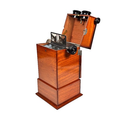 Chain-stereoscope 'Le Phénix' with interchangeable belt; Bize, Lucien; c. 1908; M-ST079