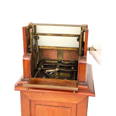 Tray-Stereoscope 'Stéréo-Classeur Leroy'; Guérin, Émile; c. 1925; M-ST007