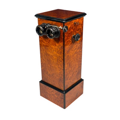 Chain-Stereoscope 'Américain, à court foyer', Ronce de Thuya, Short Focus; Mattey; c. 1915; M-ST001ex Chain-Stereoscope 'Américain, à court foyer', Ronce de Thuya, Short Focus; Mattey; c. 1915; M-ST001ex