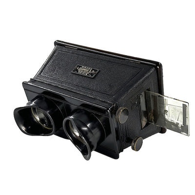 Stereoscope 'La Corollaire'; Gaumont, Léon; c. 1910; M-SH135