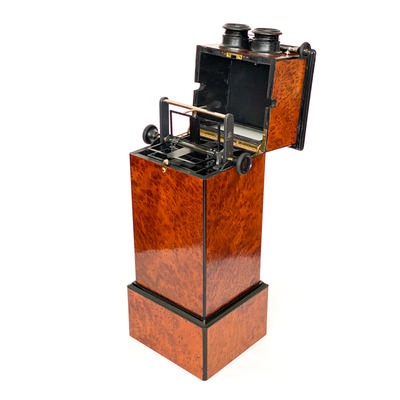 Chain-Stereoscope 'à court foyer, chaîne interchangeable', Ronce de Thuya, Short Focus; Mattey; c. 1905; M-ST013