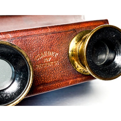 Brewster Stereoscope, Claudet Patent, Morrocan Leather, Luxe; Claudet, Antoine; c. 1855; M-SH009