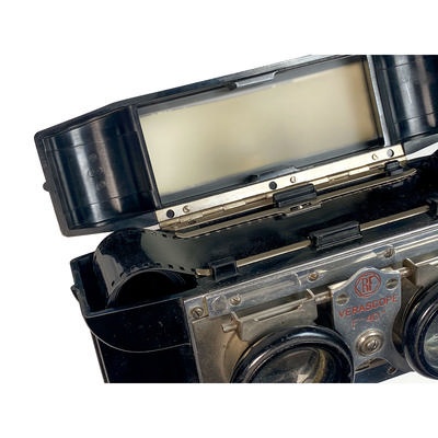 Rollfilm-Stereoscope 'Verascope F40', Second Model, with Stand, Light Unit and a Set of Rollfilms; Richard, Jules; c. 1940; M-ST068
