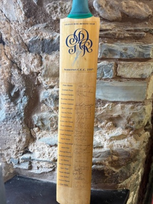 Cricket Bat autographed by Somerset 1997 - G. Rose benefit year; Somerset CCC; 1997; SCM.003088