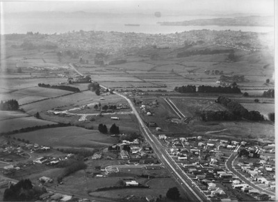 Aerial view of Pakuranga and Glenmore Roads intersection looking east; Eastern Courier - Fairfax Media NZ Ltd; c. 1965; 3259
