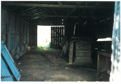 The barn at Hawthorndene; La Roche, Alan; c2000; 2016.305.02