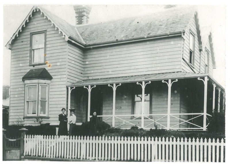 Hattaway Town House; 1888; 2016.256.37 on NZ Museums