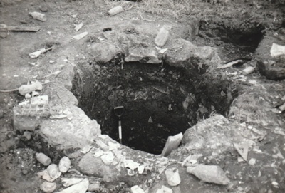 The well at the Allenby Road fencible cottage. ; La Roche, Alan; 1995; P2021.51.49