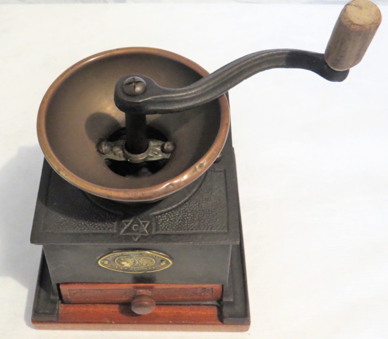 Coffee Grinder; T & C Clark & Co; O2018.55 on NZ Museums