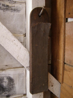 wooden knife sharpener - Razor strop