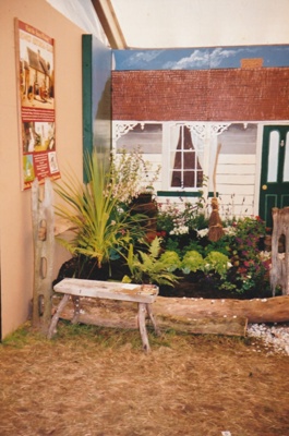 Howick Historical Society's entry at the Ellerslie Garden Show, "Now and then", November 2002. ; La Roche, Alan; November 2002; 2022.03.11