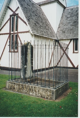 The Lush family grave; La Roche, Alan; 2002; 2018.213.81