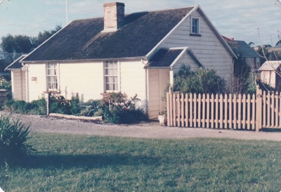 Briody-McDaniel's cottage, previously McDermott's, at the Howick Historical Village.; 1985; P2020.98.24