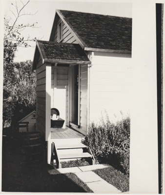 McDermott cottage in the Garden of Memories.; 1975; 2019.096.01