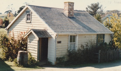 Briody-McDaniel's cottage, previously McDermott's, at the Howick Historical Village.; La Roche, Alan; P2020.98.15