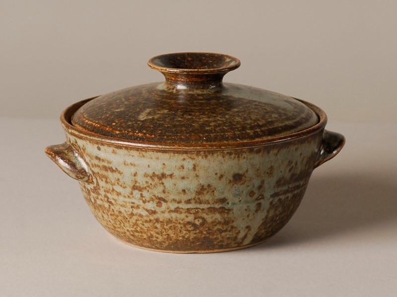 Waimea Craft Pottery small casserole; Jack LAIRD; 1965; 933.1-2 - The ...