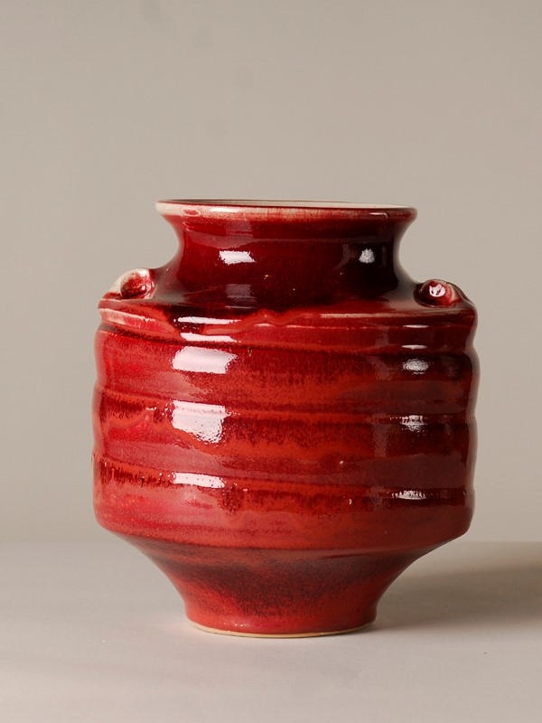 Red Vase Vic EVANS Circa 1984 706 EHive