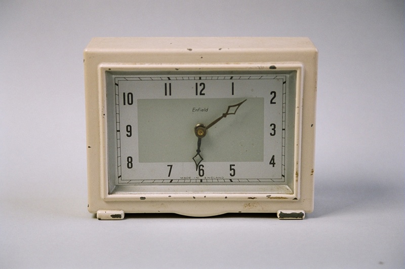 Clock; Enfield; 2004/0622 on NZ Museums