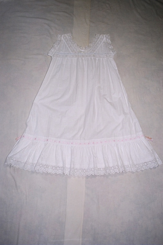 Nightgown; 2004/0275 | eHive