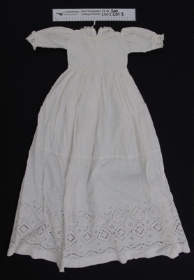 Baby gown; Eleanor Bourdôt; 1910; 2002_630_3