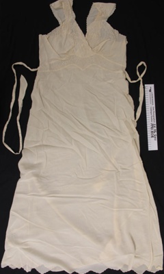 Nightgown; Unknown; c.1930-40's; 1990_808