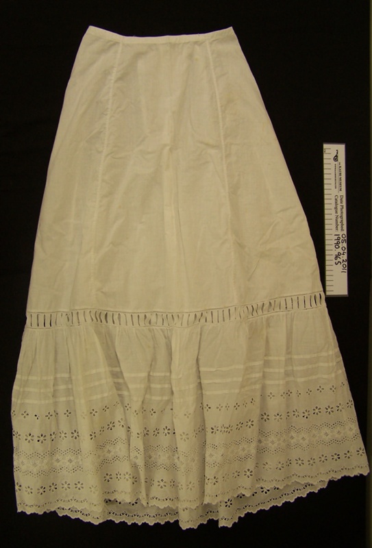 Petticoat; Unknown; c.1900-1920; 1990_965 | eHive