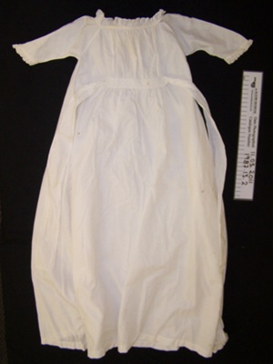 Baby gown; Unknown; Unknown; 1987_13_2