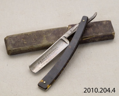 Razor, cut-throat; T R Cadman & Sons; [?]; 2010.204.4 | eHive