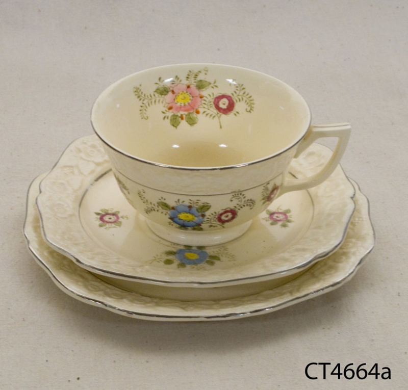 Set, teacup, saucer and plate; [?]; [?]; CT06.4664a on NZ Museums