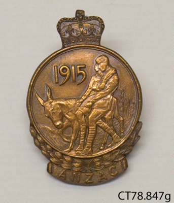 Badge, military; [?]; 1967; CT78.847g