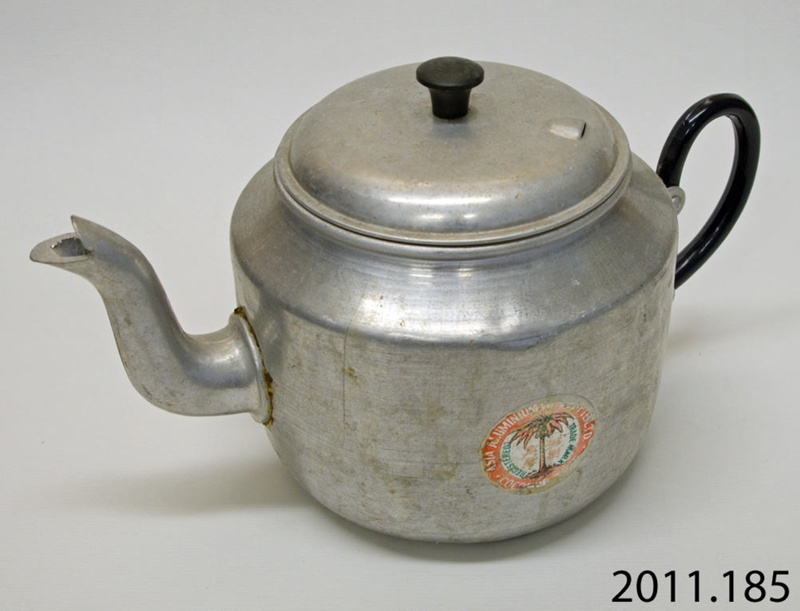 Teapot; [?]; [?]; 2011.185 on NZ Museums