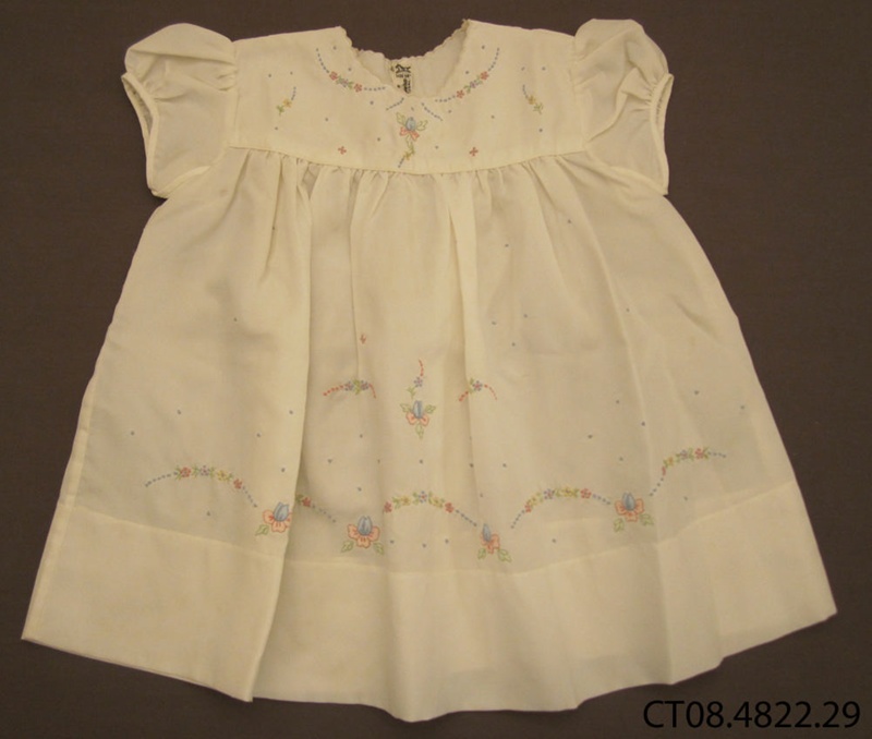 Dress, girl's; Junior House; 1950s; CT08.4822.29 eHive