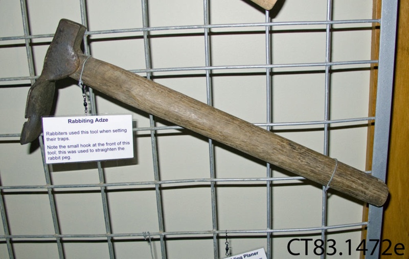 器 objet Adze, rabitting; [?]; [?]; CT83.1472e | eHive