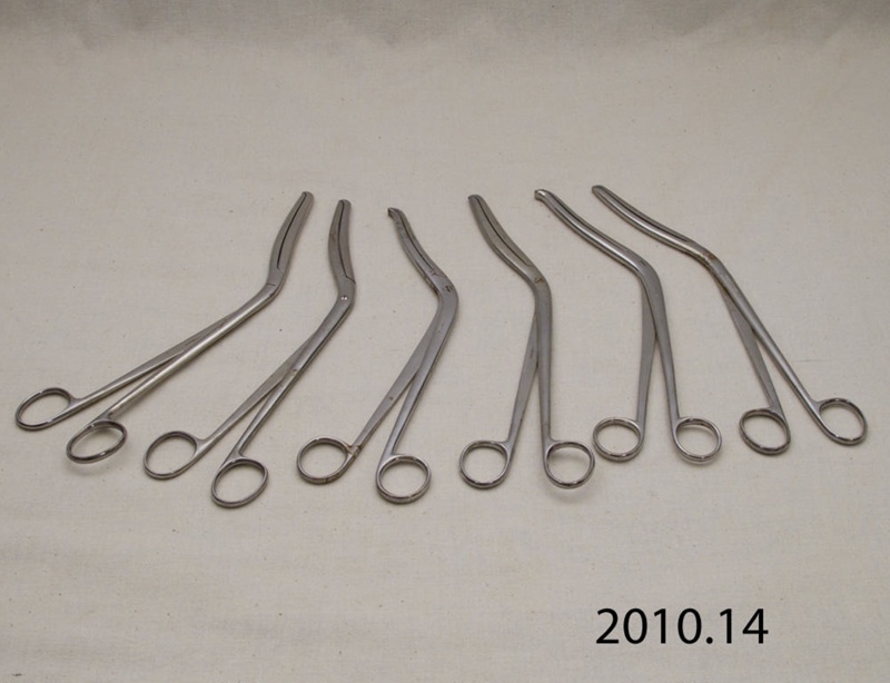 Clamps, surgical; A C Daniels & Co Ltd; [?]; 2010.14 on NZ Museums