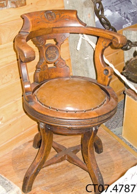 Chair, saloon; Union Steam Ship Co of New Zealand Ltd; 20th century; CT07.4787