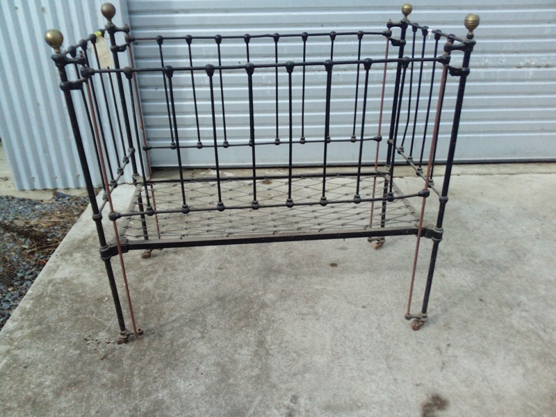 Iron Cot; CT77.189 eHive