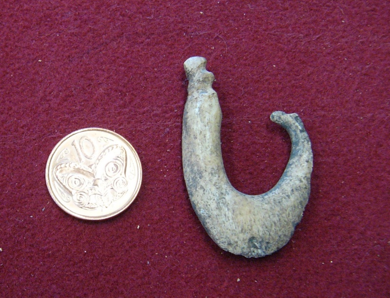 Fish hook; Oceania, New Zealand; 0000.1429 | eHive