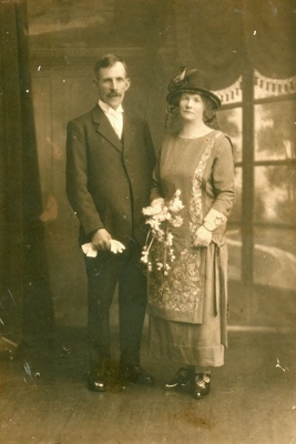 Photograph [Mr and Mrs Ida and Livingstone Rae]; [?]; c1920s; CT86.1835a