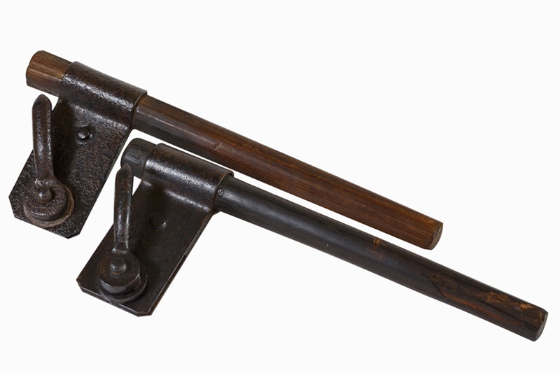 Crosscut Saw Handles ; 629 Mangawhai Museum on NZMuseums