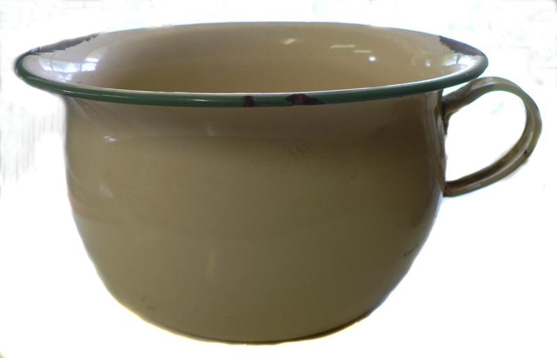 Chamber Pots ; 1872 on NZ Museums